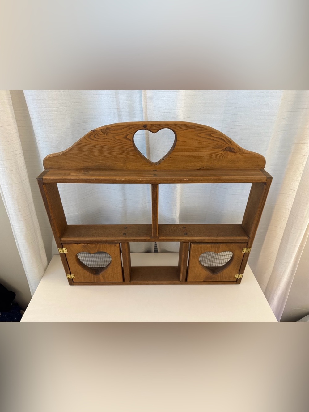 Rustic Heart Wall Shelf - Brown
